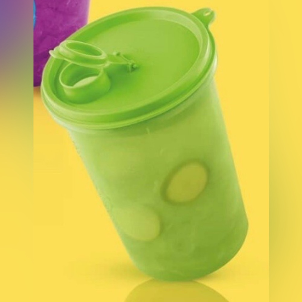 Tupperware Mega Tumbler & Liquid Tight Seal 1
Liter Green